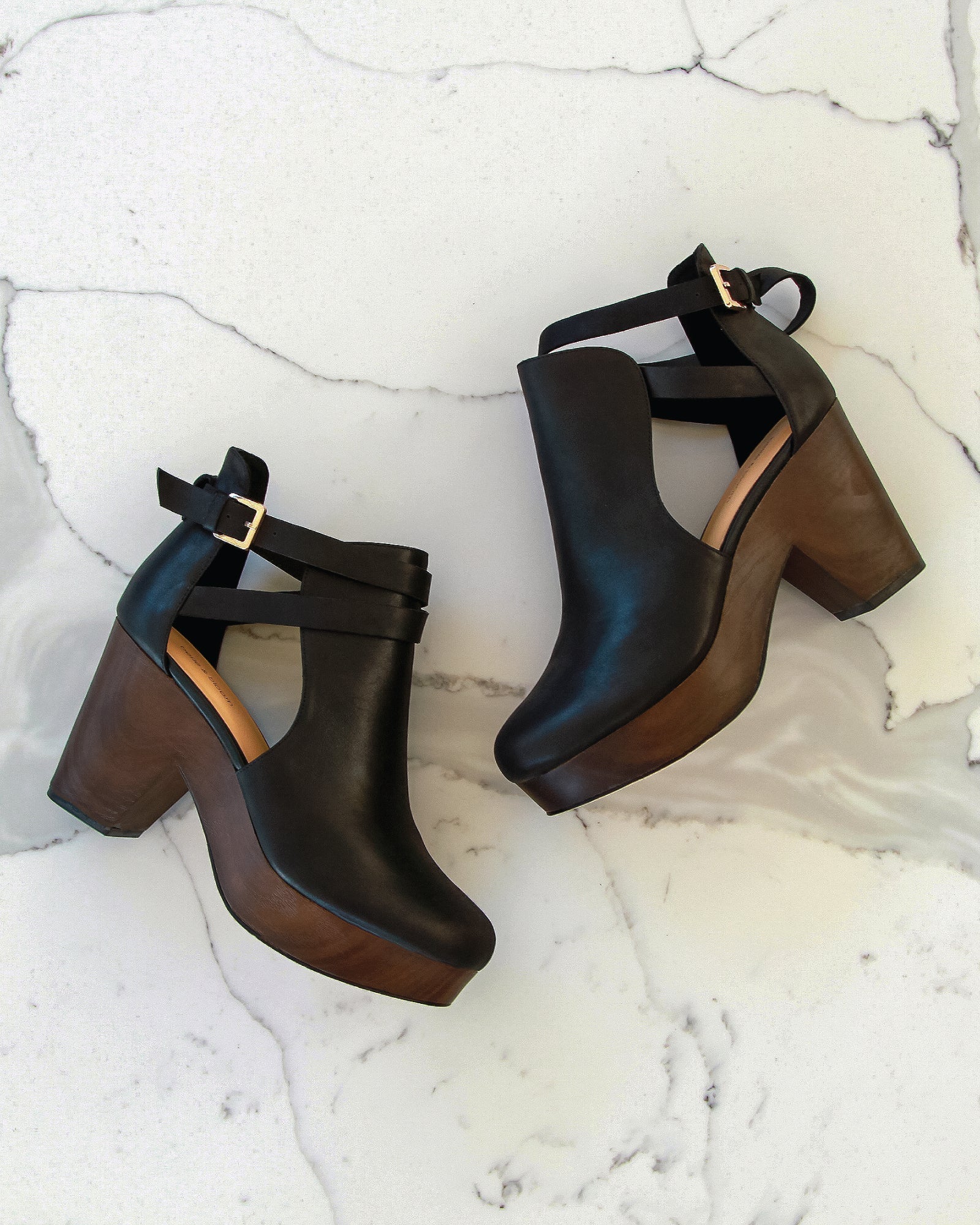 B_B_Fearless_Clog_Boot_Black_Chocolate_8d60df0a-d0ec-4026-a60c-41a306e9a659.jpg