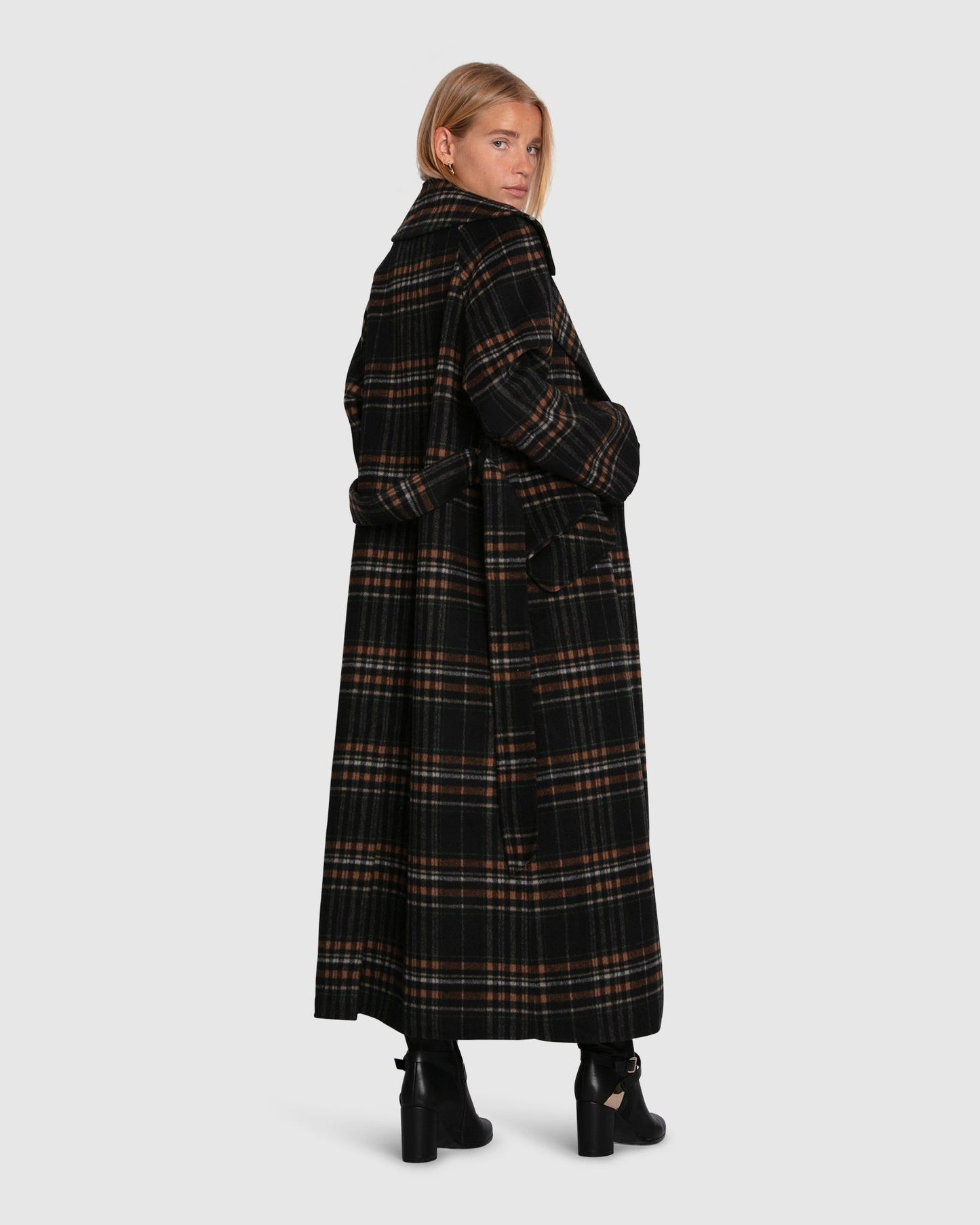 Heart To Heart Wool Blend Large Collar Maxi Coat - Black Plaid