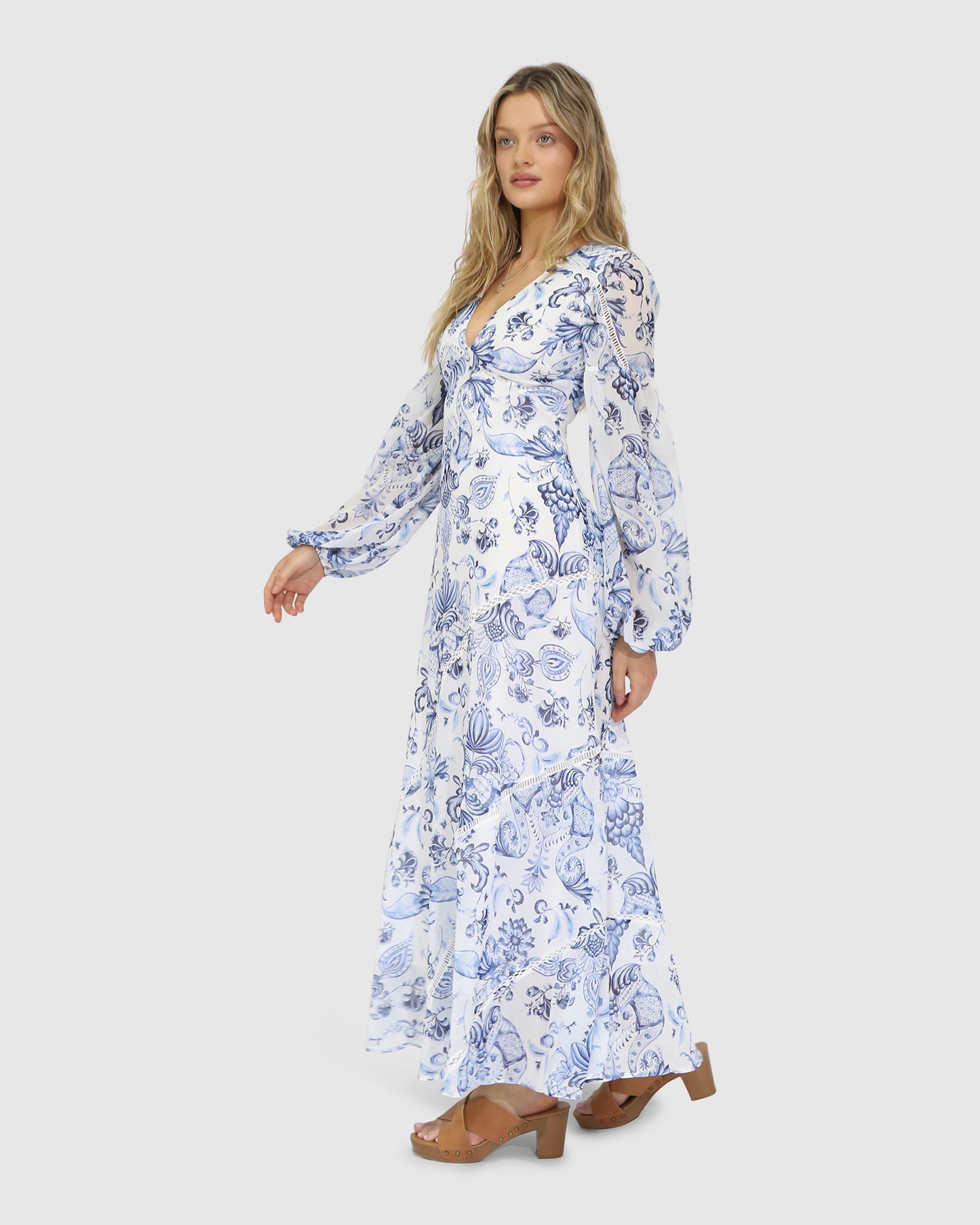 In Your Dreams Maxi Dress - White/Blue